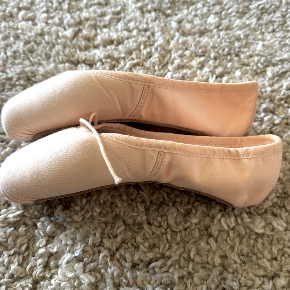 Mirella Whisper Pointe Shoes - Canvas version - Picture 4 of 4